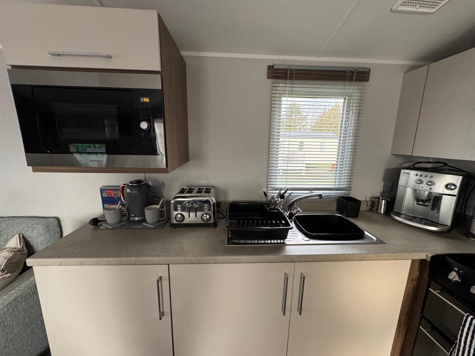 Апартаменты Haggerston Castle - Caravan - Sleeps 6 - Parking